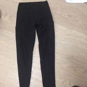super comfy aerie leggings with pockets